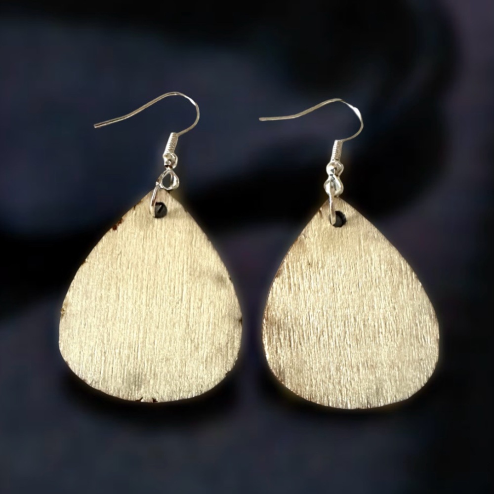 ⭐️ 5 for $25 Wood Christmas Santa Earrings Holiday Dangle Boutique - Picture 3 of 6